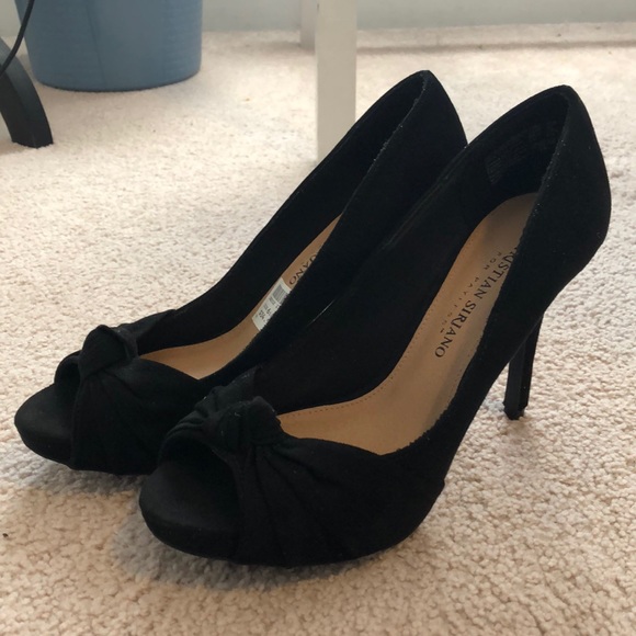 Black Peep Toe Heels - Picture 1 of 3